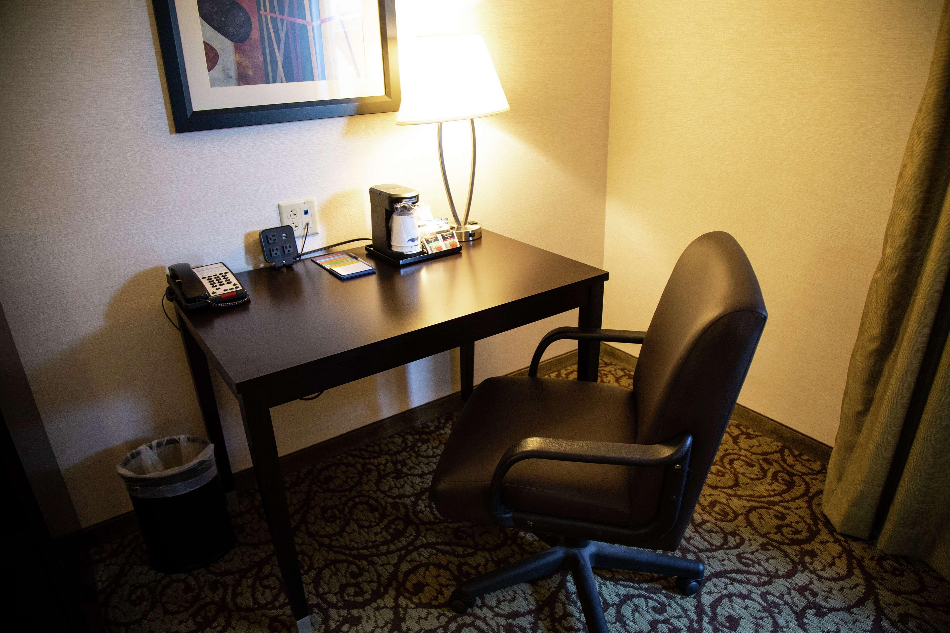 Hampton Inn & Suites Sharon West Middlesex Exteriér fotografie