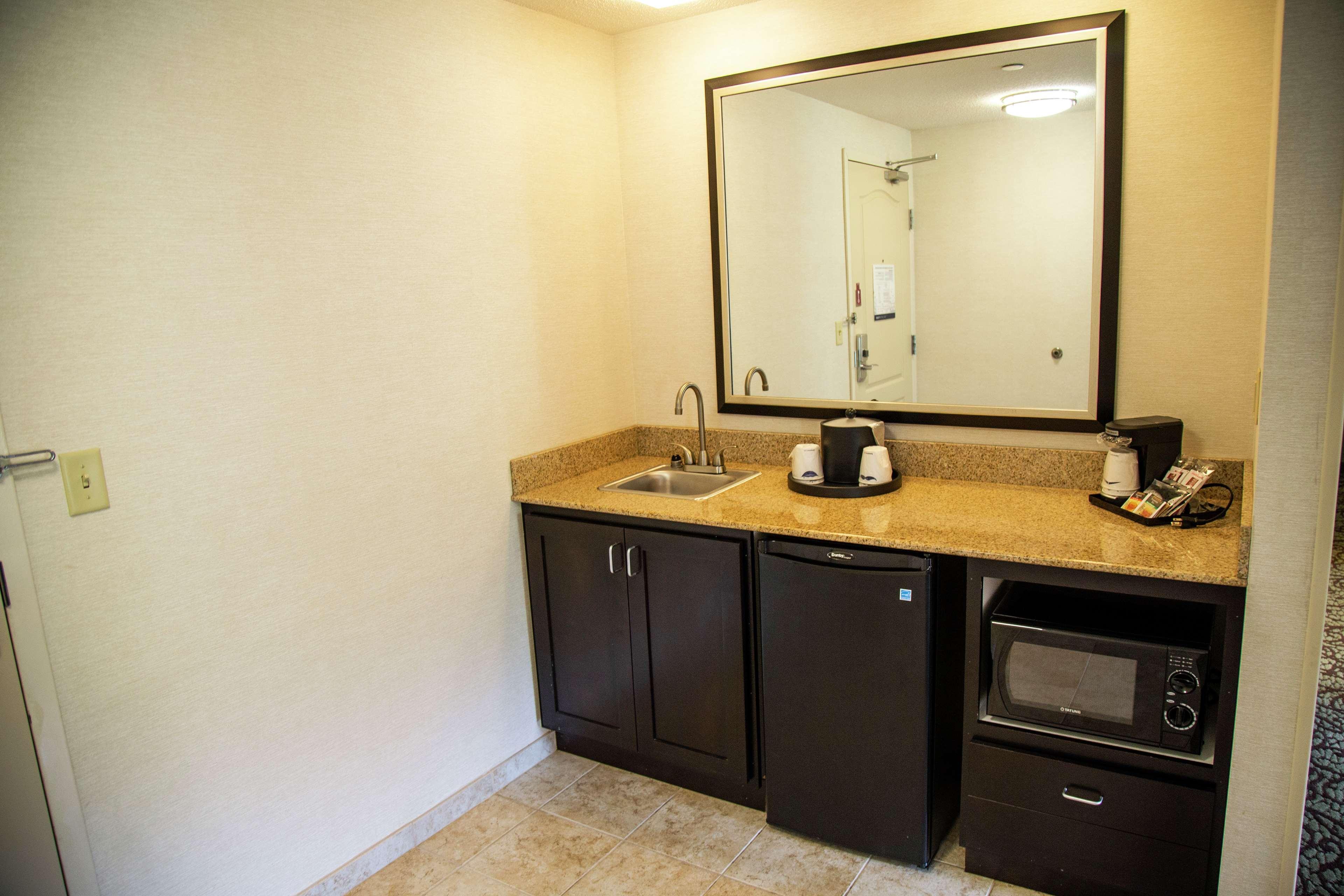 Hampton Inn & Suites Sharon West Middlesex Exteriér fotografie
